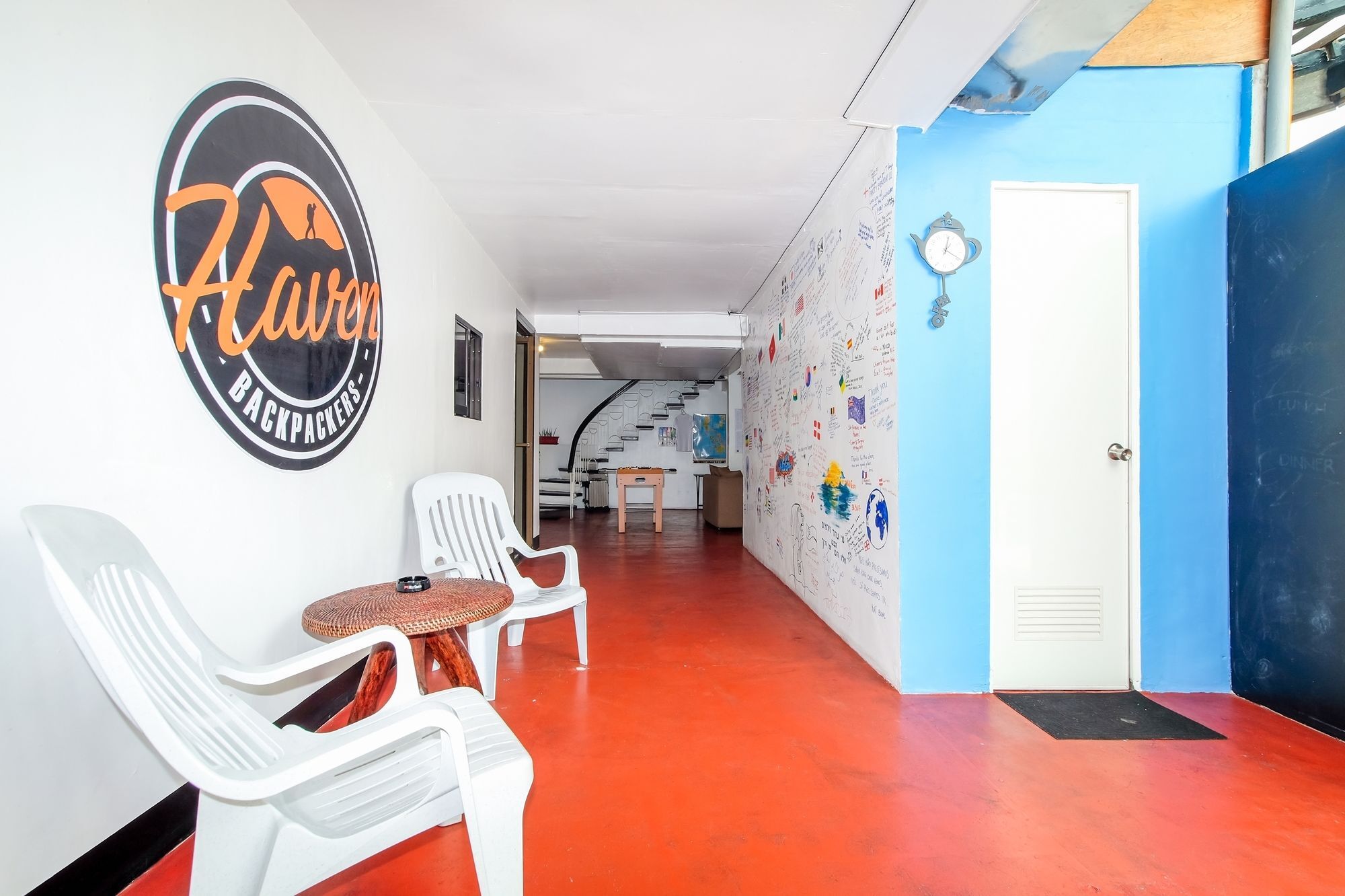 Zen Hostel Haven Backpackers Макати Экстерьер фото